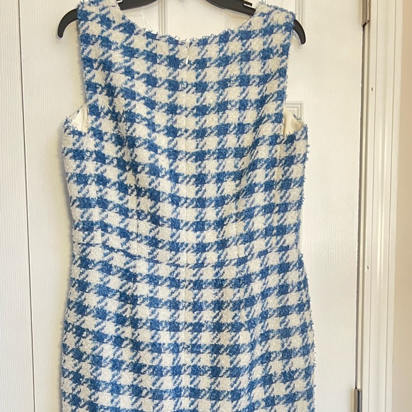 Chevron Winter Dress - Ann Taylor NWT - Picture 7 of 7